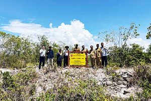 Amankan Aset Lokasi Rencana Bandara Baru, Dishub Kobar Pasang Plang Kepemilikan Tanah 