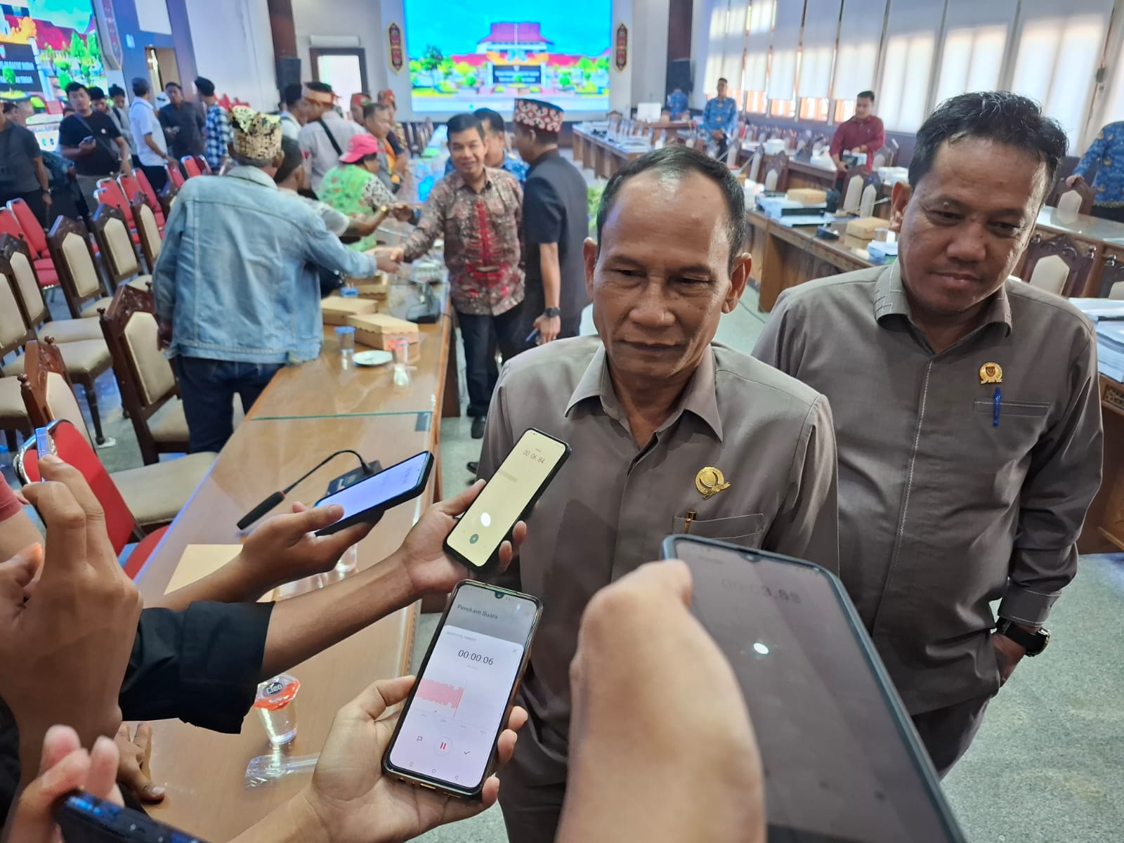 Arton S Dohong Terima Audensi Masyarakat