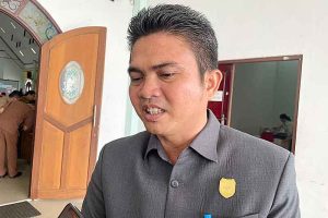 Ketua DPRD Gunung Mas Binartha.