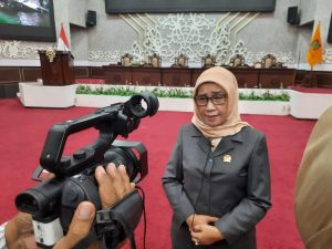 Awasi Penggunaan Medsos Anak