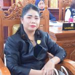 Anggota DPRD Gunung Mas Karolina