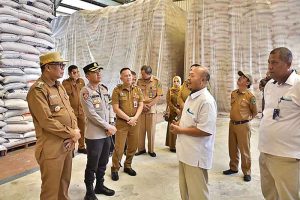 Jelang Tahun Baru, Pj Bupati Kembali Cek Gudang Beras