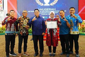 Kesbangpol Kalteng Raih Predikat Informatif