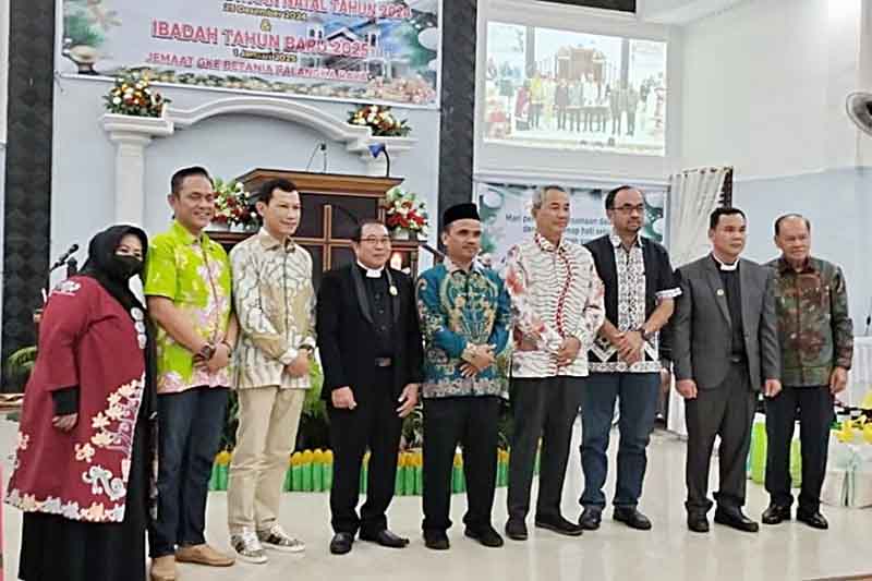 Pj Wali Kota Kunjungi Gereja Betania