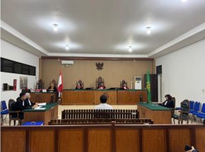 Terdakwa Korupsi Kesbangpol Pulpis Dituntut 5 Penjara