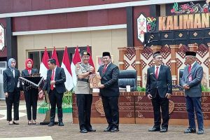 Wagub Serahkan DIPA dan TKD Tahun Anggaran 2025