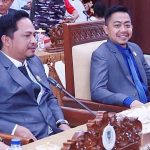 Anggota DPRD Seruyan, Muhammad Yusuf (kiri)