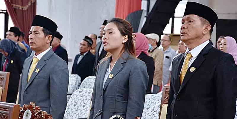 Anggota DPRD Seruyan, Stefani