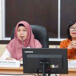 Asisten Ekbang Setda Kalteng, Sri Widanarni saat menghadiri Konferensi Pers