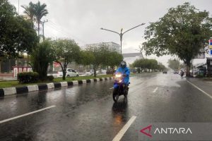 BMKG Ingatkan Warga Waspada Cuaca Ekstrem