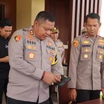 Baru Menjabat, Kapolres Kapuas Cek Senpi Personel