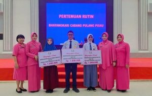 Berikan Beasiswa kepada Anak Berprestasi dan Penyandang Disabilitas