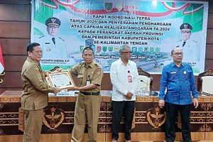 Gumas Raih Penghargaan Peringkat Tiga Realisasi DAK Nonfisik 2024