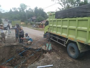 Jalan Palangka Raya-Kuala Kurun Amblas