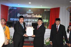 KPU Pulpis Tetapkan Rifa’i-Jayadi sebagai Bupati dan Wabup Terpilih