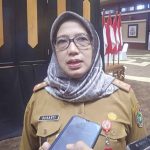 Kadis TPHP Provinsi Kalteng, Sunarti saat diwawancarai awak media