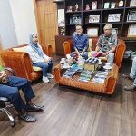 Kadis TPHP Provinsi Kalteng, Sunarti saat menerima kunker Kadisbun Sulut