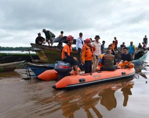 Kapal Karam, Satu ABK Menghilang