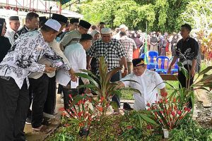 Ketua DPRD Berbelasungkawa Meninggalnya Mahmud IIP Syafrudin 