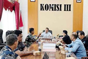 Komisi III Gelar RDP Bersama Dishub dan Kominfo