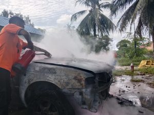 Mobil Operasional Servis AC Terbakar
