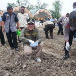 Pj Bupati Hadiri Penanaman Jagung Serentak