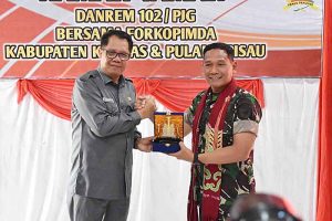 Pj Bupati Sambut Kunker Dandrem 102/Pjg