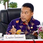 Pj Bupati Sukamara, Rendy Lesmana saat memberikan arahan