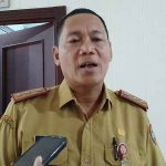 Sahli Gubernur Bidang Ekonomi, Keuangan dan Pembangunan, Yuas Elko saat diwawancara