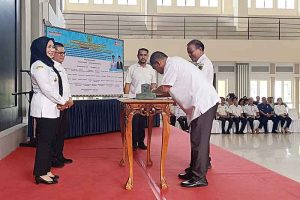 Sekwan Pulpis Tandatangani Perjanjian Kinerja