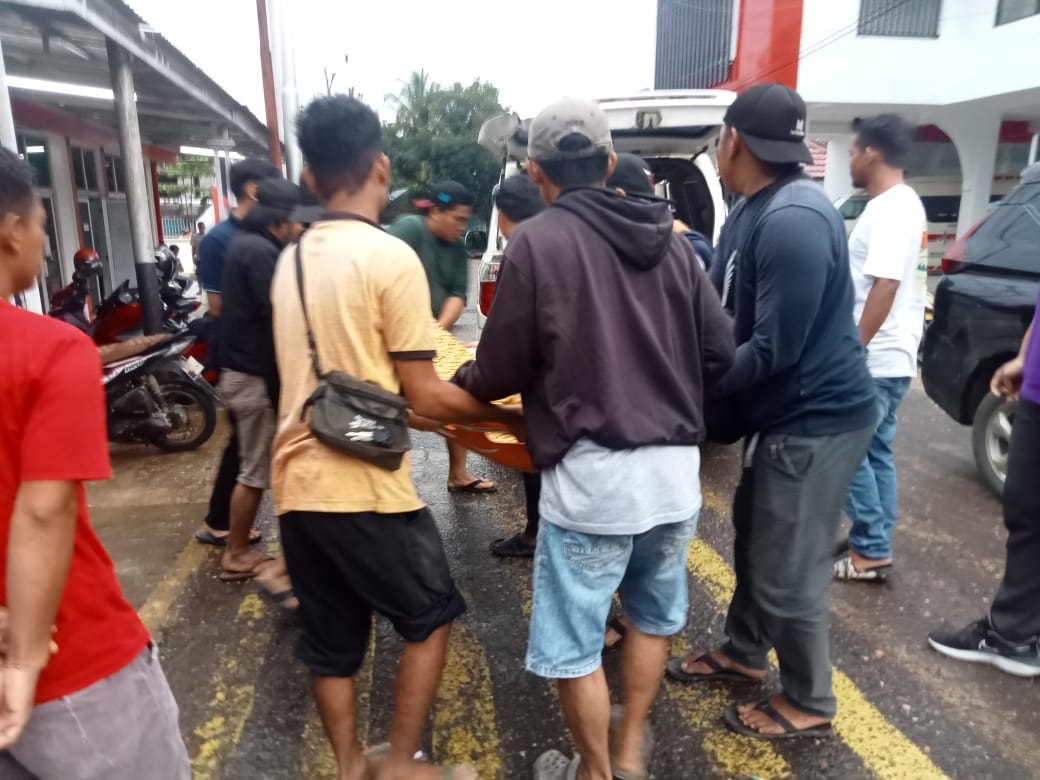 Duel Berdarah di Acara Adat