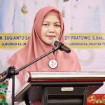 Asisten Ekbang Setda Provinsi Kalteng, Sri Widanarni sampaikan sambutan