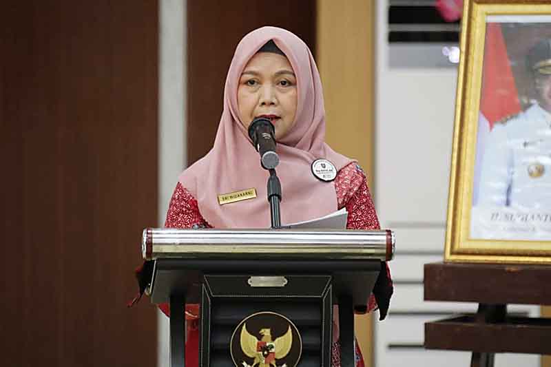 Asisten Perekonomian dan Pembangunan Setda Kalteng, Sri Widanarni (2)