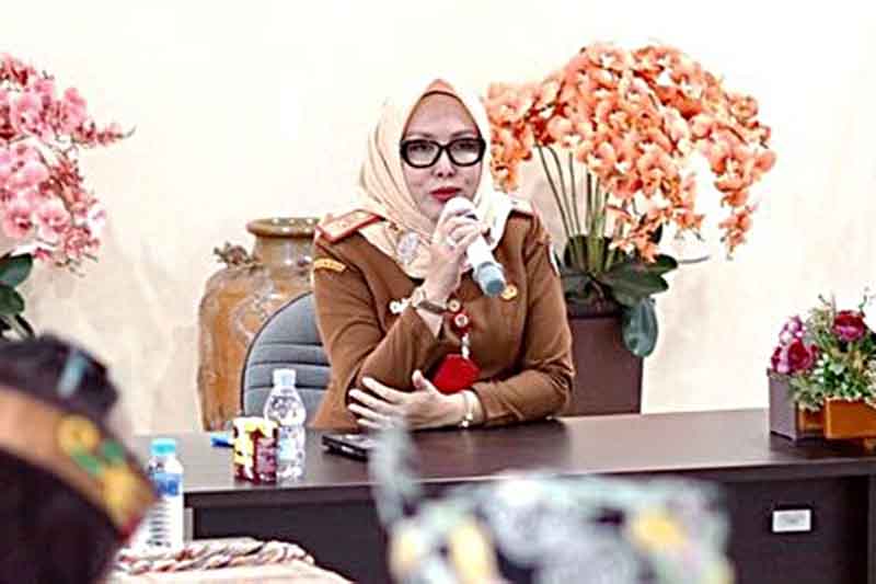 Bahas Busana Jagau Nyai sebagai Identitas Duta Pariwisata