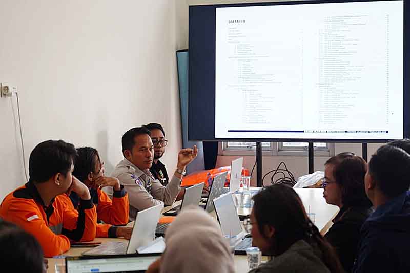Laksanakan Pelatihan Pengolahan Data Kebencanaan Pusdalops PB