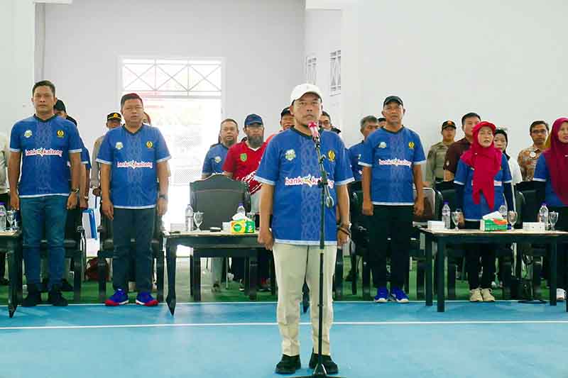 Pj Bupati Buka Turnamen Tenis Lapangan Bupati Cup ll