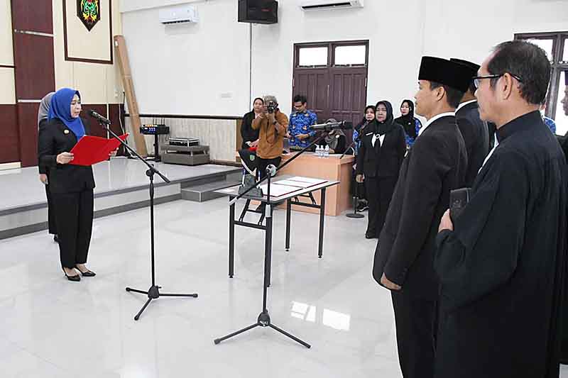 Pj Lantik Pejabat Administrator dan Pengawasan