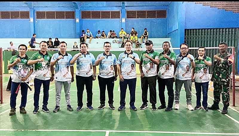 Plt Kadispora Buka Secara Resmi Bupati Cup III Turnamen Badminton