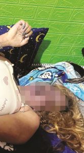 Wanita Berambut Pirang Tewas di Kosan