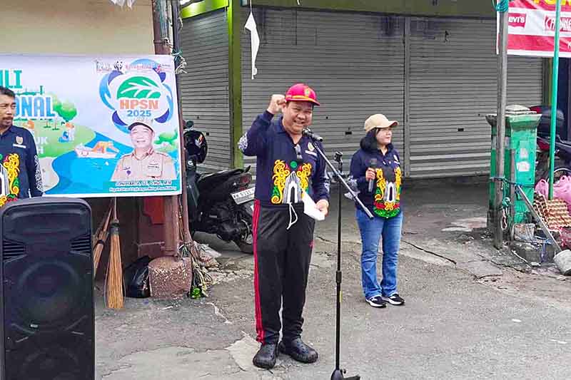 Aksi Bersih-bersih di Pasar Besar Momen Peringati HPSN 2025