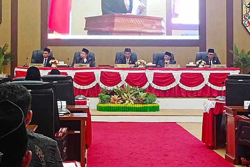 Anggota DPRD Sampaikan Laporan Hasil Reses