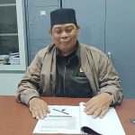 Anggota DPRD Seruyan H Syamsudin saat berada di ruang komisi.