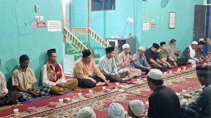 Bupati dan Wakil Bupati Bukber di Masjid At-Taqwa Desa Buntoi
