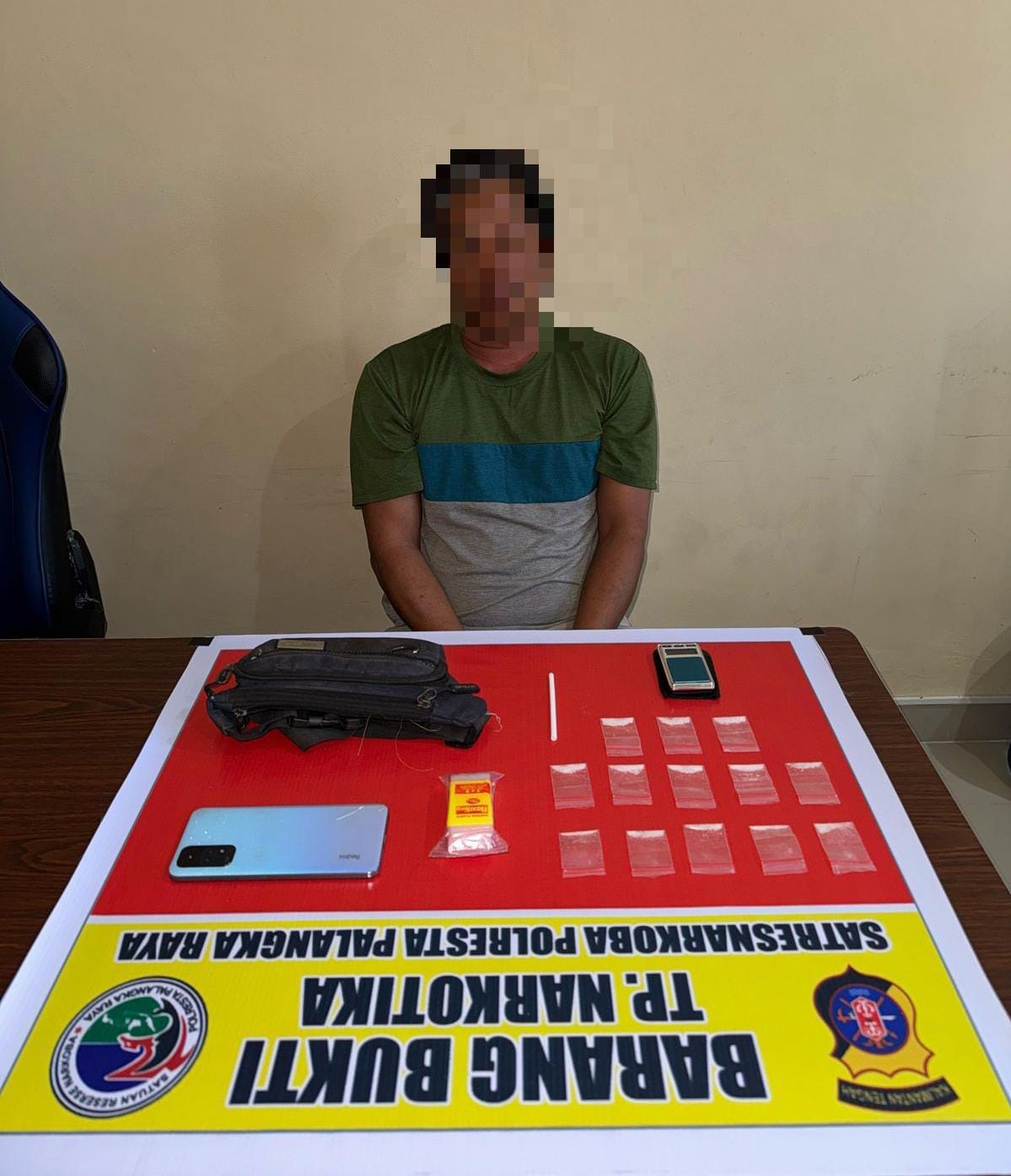 Ditemukan Belasan Paket di Kamar, Jojon Diamankan Polisi