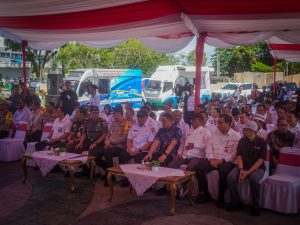 Wagub Kalteng Berangkatkan Ratusan Pemudik Gratis