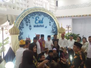 Gubernur Kalteng Open House Idul Fitri Pertama di Palangka Raya