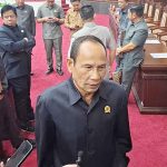 Ketua DPRD Kalimantan Tengah, Arton S. Dohong ketika diwawancarai awak media