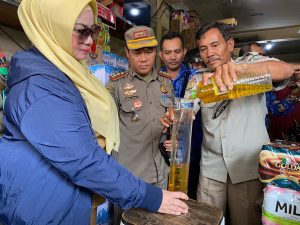 MinyaKita di Sampit Tak Sesuai Takaran
