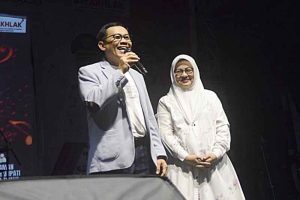 Ribuan Warga Rayakan Pisah Sambut Pimpinan Daerah