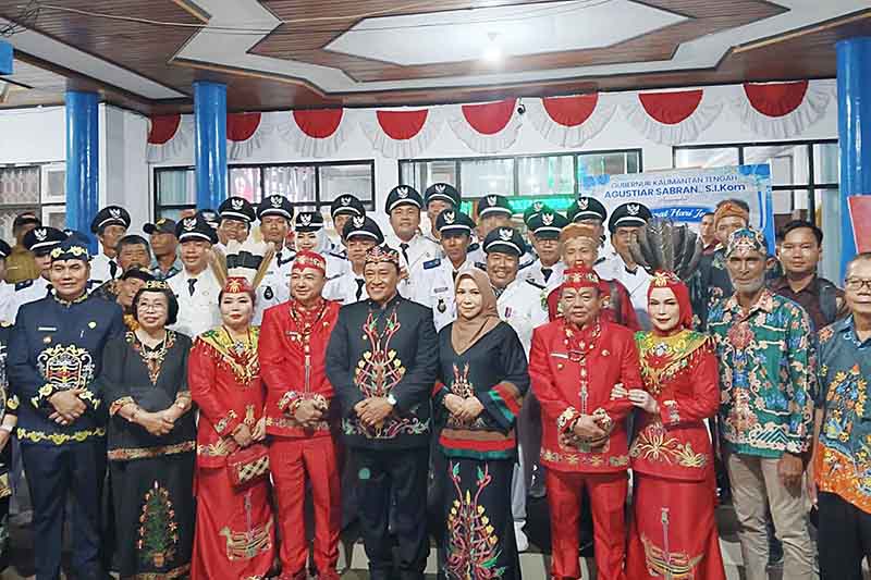 Upacara Hari Jadi Kota Dan Kabupaten Kapuas Berjalan Hikmat